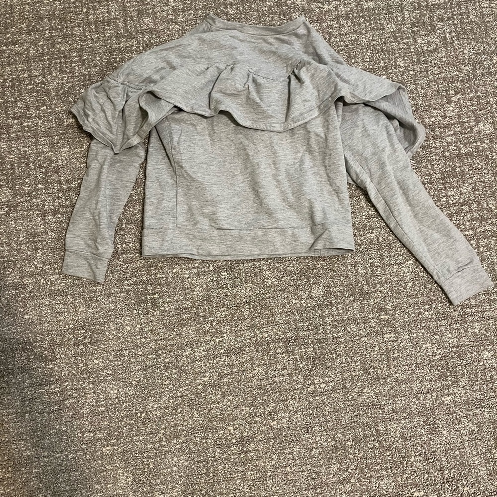 Grey long sleeve shirt